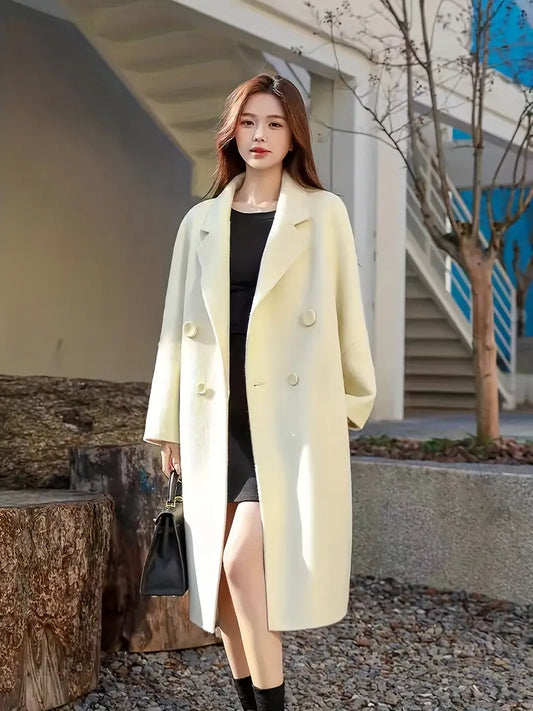 Relaxed Fit Versatile Women's Coat