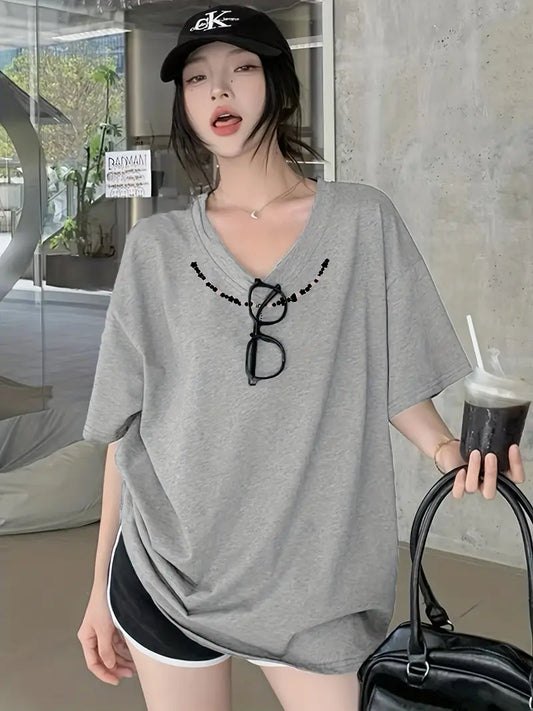 Women'S Y2K Style V-Neck Short Sleeve T-Shirt - Loose Fit, Casual Summer Top with "I'm Not Old I'm Classic" Graphic Print, Gray, High Stretch Fabric, Versatile Half Sleeve Tee for Casual Attire, Everyday Tshirt | Y2K Fashion | Highstretch Material