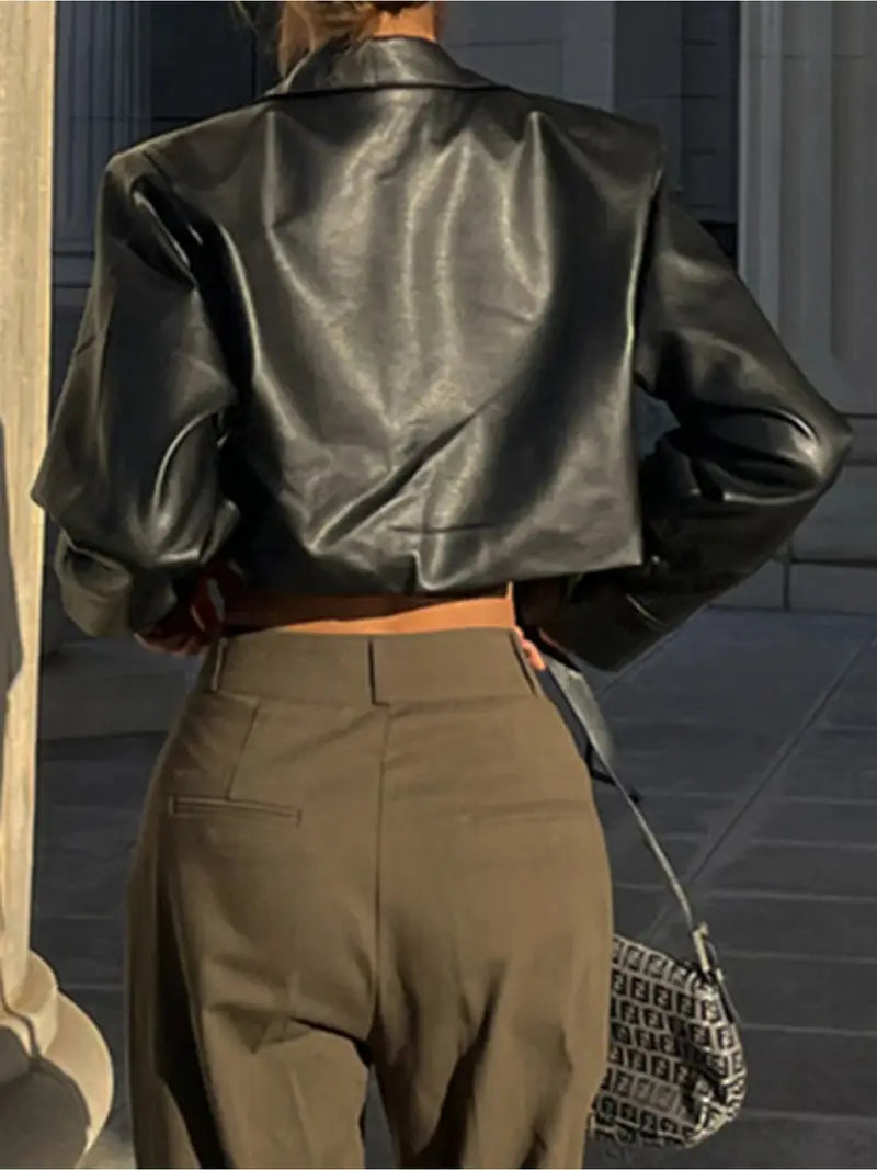 Women's Lightweight Jacket - Skinny Fit Long Sleeve Lapel coat, Button-front pockets, Machine Washable Fall/Winter Outerwear for Everyday & Formal Events - Chic Minimalist Women's Coat, Streetwear Style, Sleek Design, Durable Fabric, Office Wear